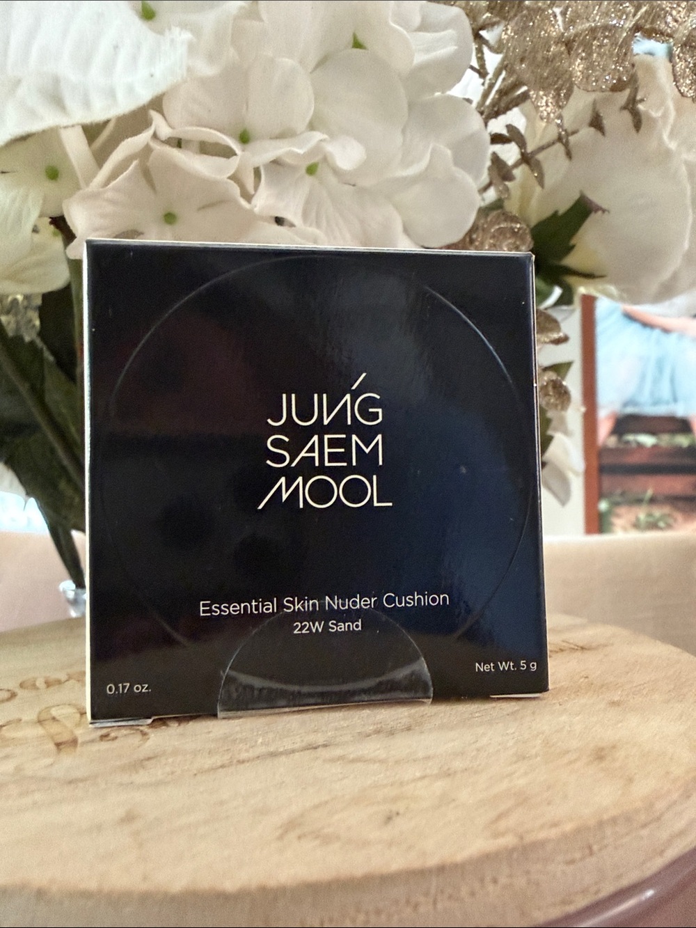 Jung Saem Mool Essential Skin Nuder Cushion - shade 22W Sand 5 g NEW IN BOX